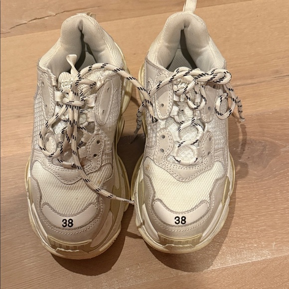 Balenciaga White Athletic Shoes - Picture 1 of 3